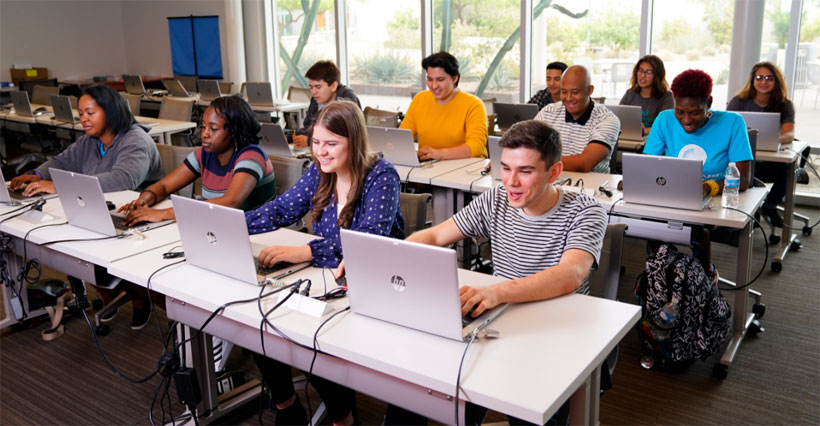 Intel Launches an Associate Degree Program on AI with the Largest Community College