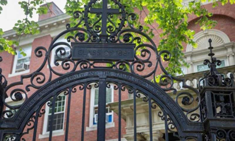 Harvard and USC Tell First-Year International Students to Stay Home