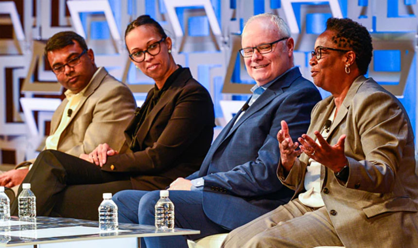 El simposio MIT Sloan CIO selecciona lÃderes clave y presenta nuevas empresas innovadoras El simposio MIT Sloan CIO selecciona lÃderes clave y presenta nuevas empresas innovadoras