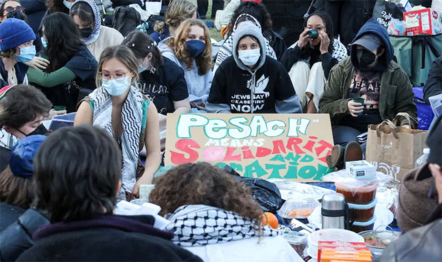 Pro-Palestinian Protests Continue at Colleges With Over 800 Arrests
