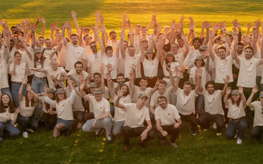 Mistral lanza su último modelo de codificación de código abierto, Devstral 2