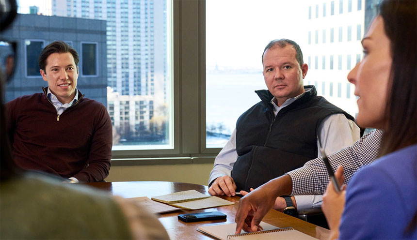 Goldman Sachs está co-desarrollando con agentes de inteligencia artificial de Anthropic para automatizar operaciones y gestión de clientes